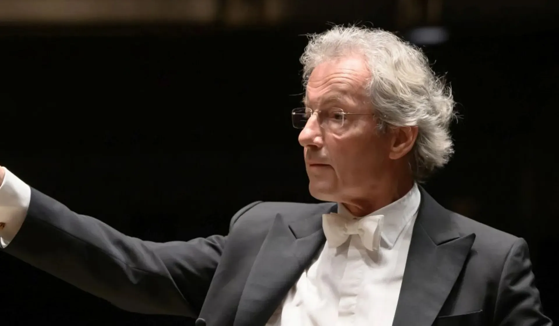 Franz Welser-Möst, The Cleveland Orchestra