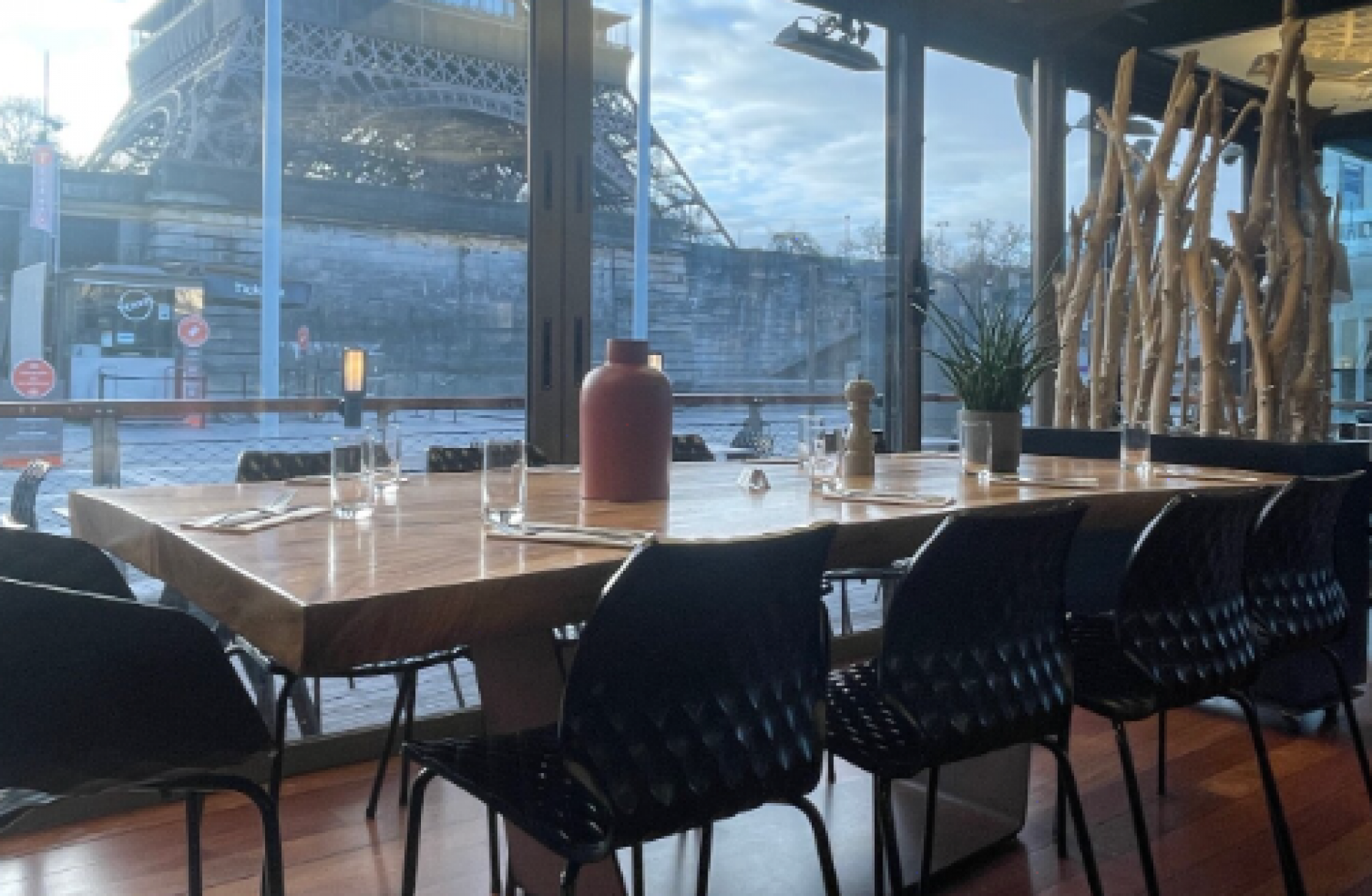 Pranzo Bistrò Parigino e Crociere Turistiche