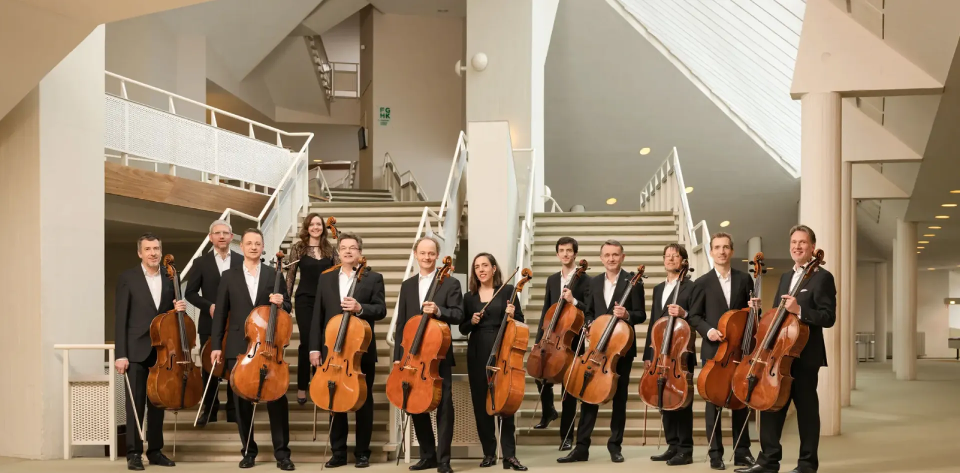 Los 12 Violonchelistas de la Berliner Philharmoniker