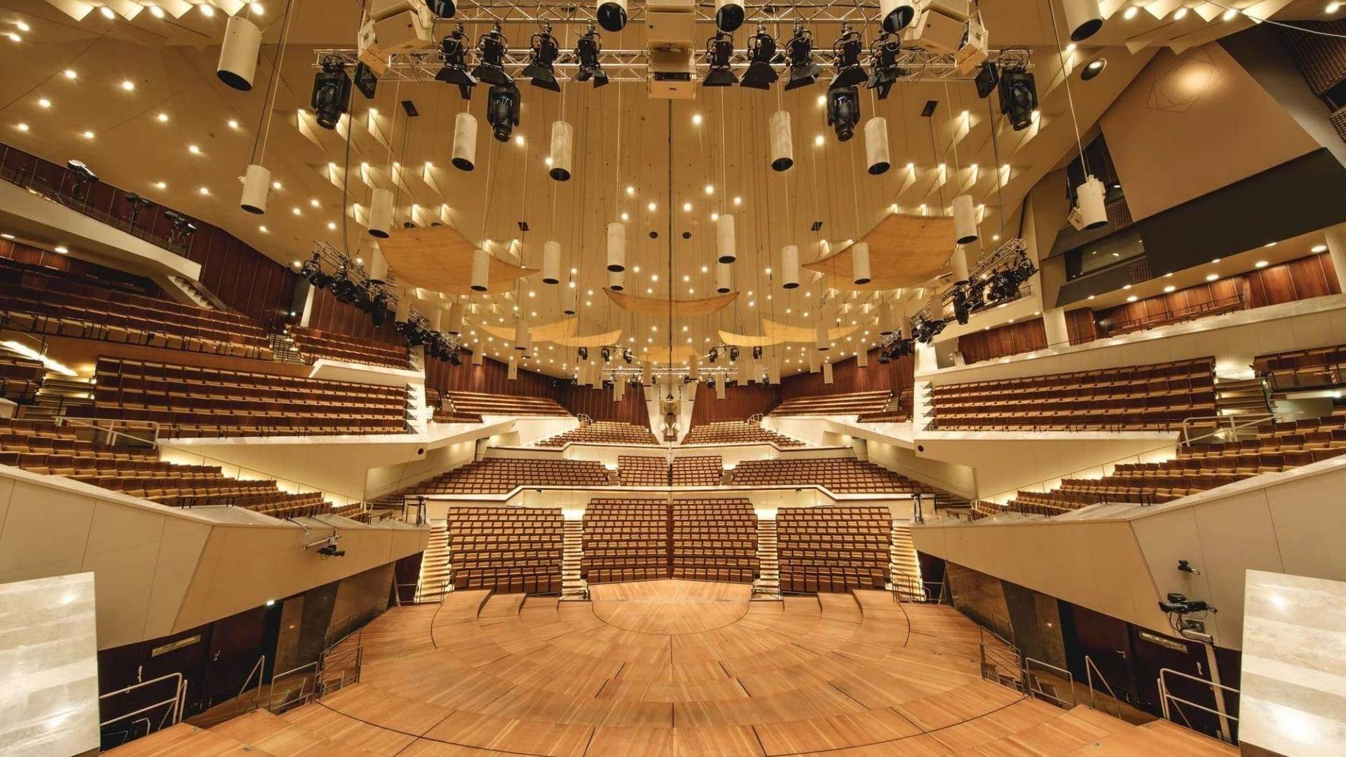 Samy Deluxe und MIKIs Takeover Ensemble