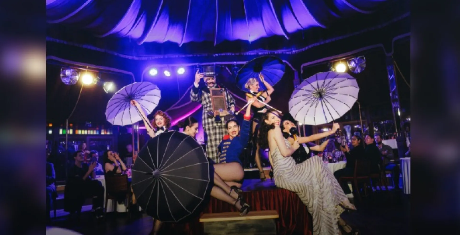 Burlesque Spectacular, Dinner Show