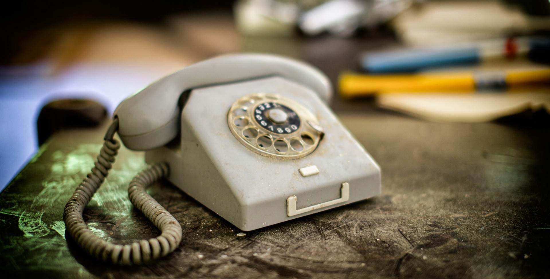 The Telephone e Trouble in Tahiti