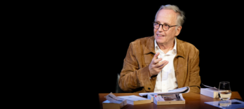 ファブリス・リュシニがヴィクトル・ユゴーを朗読