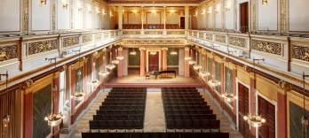 Mozart and Vivaldi's 4 Seasons in the Musikverein Brahms Hall