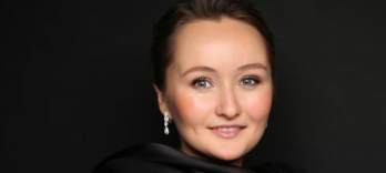 ユリア・レジネヴァとイタリアン・ガルダ・アルモニコ