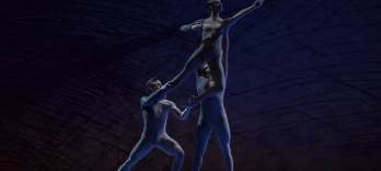 McGregor, Maillot, Naharin