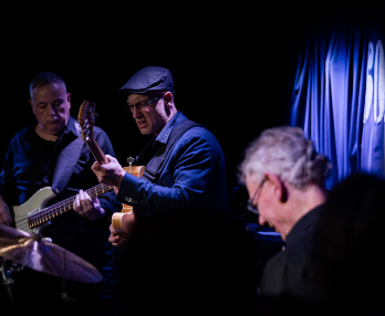 Trio-ul Pete Roth și Bill Bruford