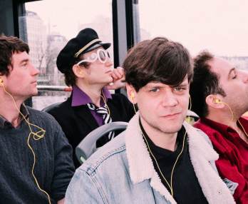 Der Nino aus Wien and Guests