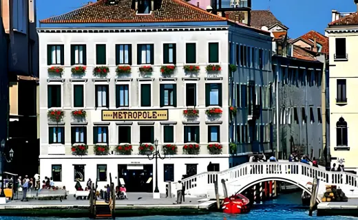 Hotel Metropole