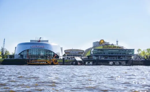 Teatro escénico en el puerto de Hamburgo