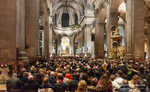 Großes Konzert traditioneller Weihnachtslieder