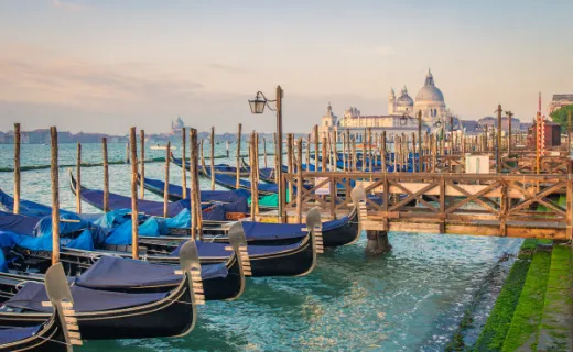 30 Minutes Private Gondola Ride with Guide