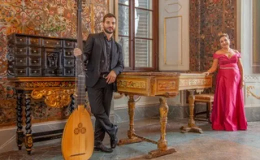 Siena: intimate Opera concert and tour in Piazza del Campo