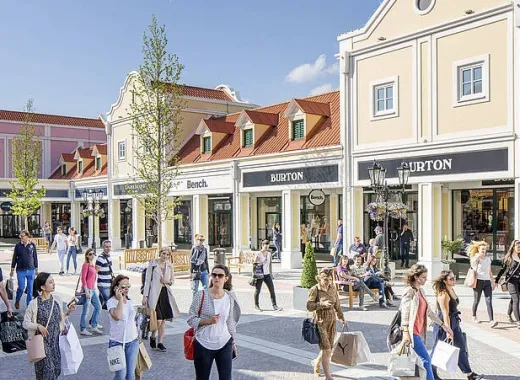 Navette Parndorf