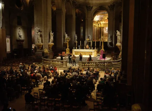 Concerto for a Christmas Night by Corelli, Ave Maria by Caccini and Schubert