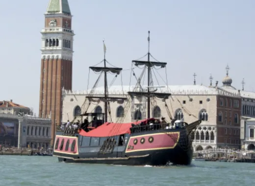 Galeón Cena Crucero en Venecia