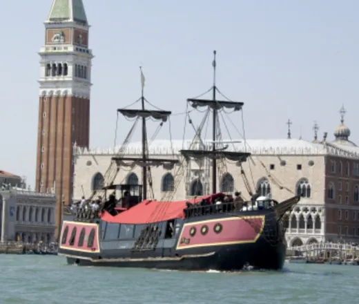 Galleon Dinner Cruise in Venice