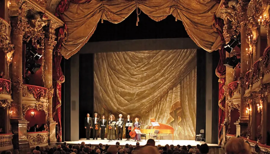 Festlicher Silvesterabend im Cuvilliés-Theater