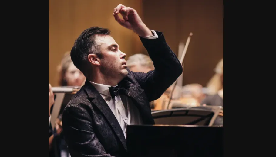 Nicholas McCarthy, piano
