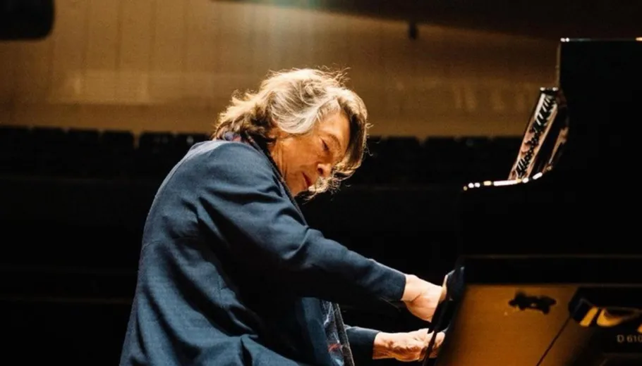 Elisabeth Leonskaja , Piano