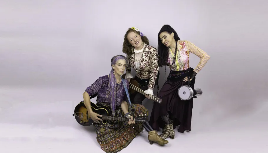 VKB Band alias Vicki Kristina Barcelona